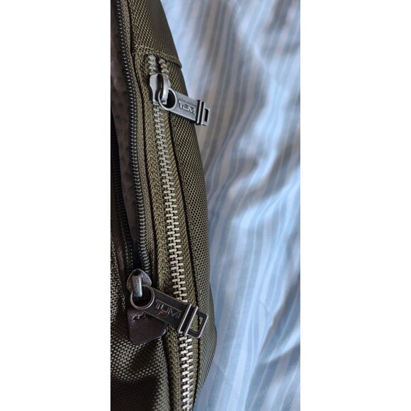 Tumi Alpha Bravo Greely Sling Backpack Green Canvas/ Leather 223170LH - Picture 10 of 10